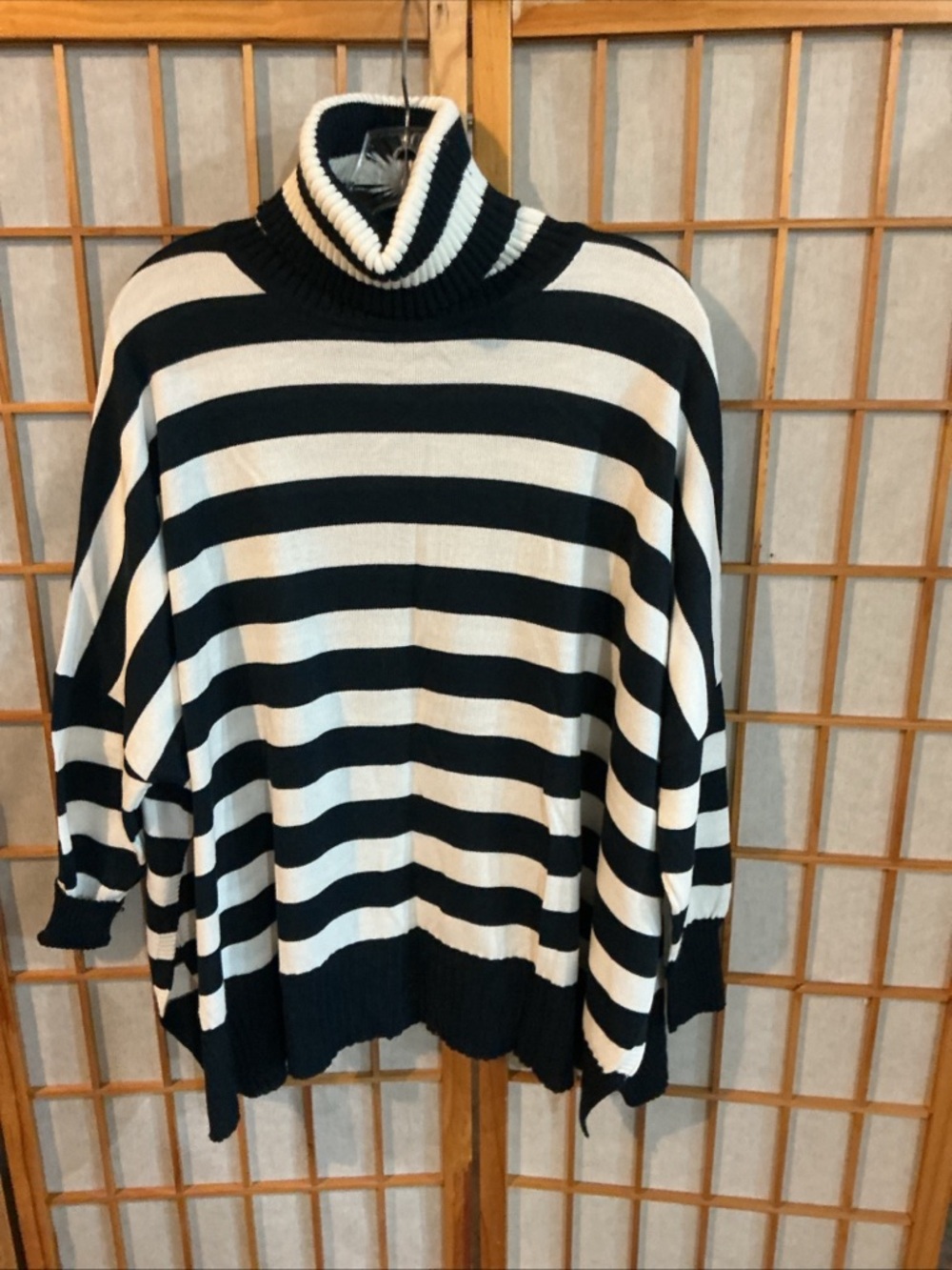 NEW MERSEA TRAVELER SWEATER